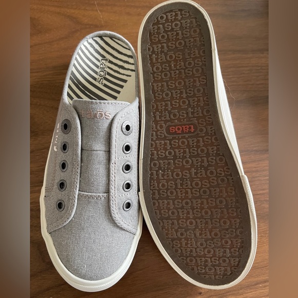 Taos Slip On Sneakers - Picture 3 of 4